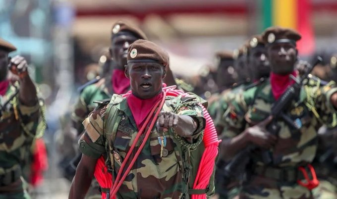 Visite du Général Mbaye Cissé - Photo 3